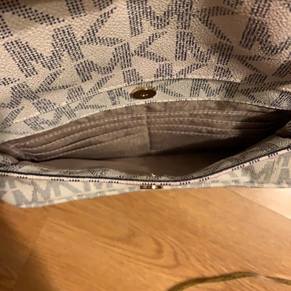 Michael Kors shoulder bag - Picture 15 of 16